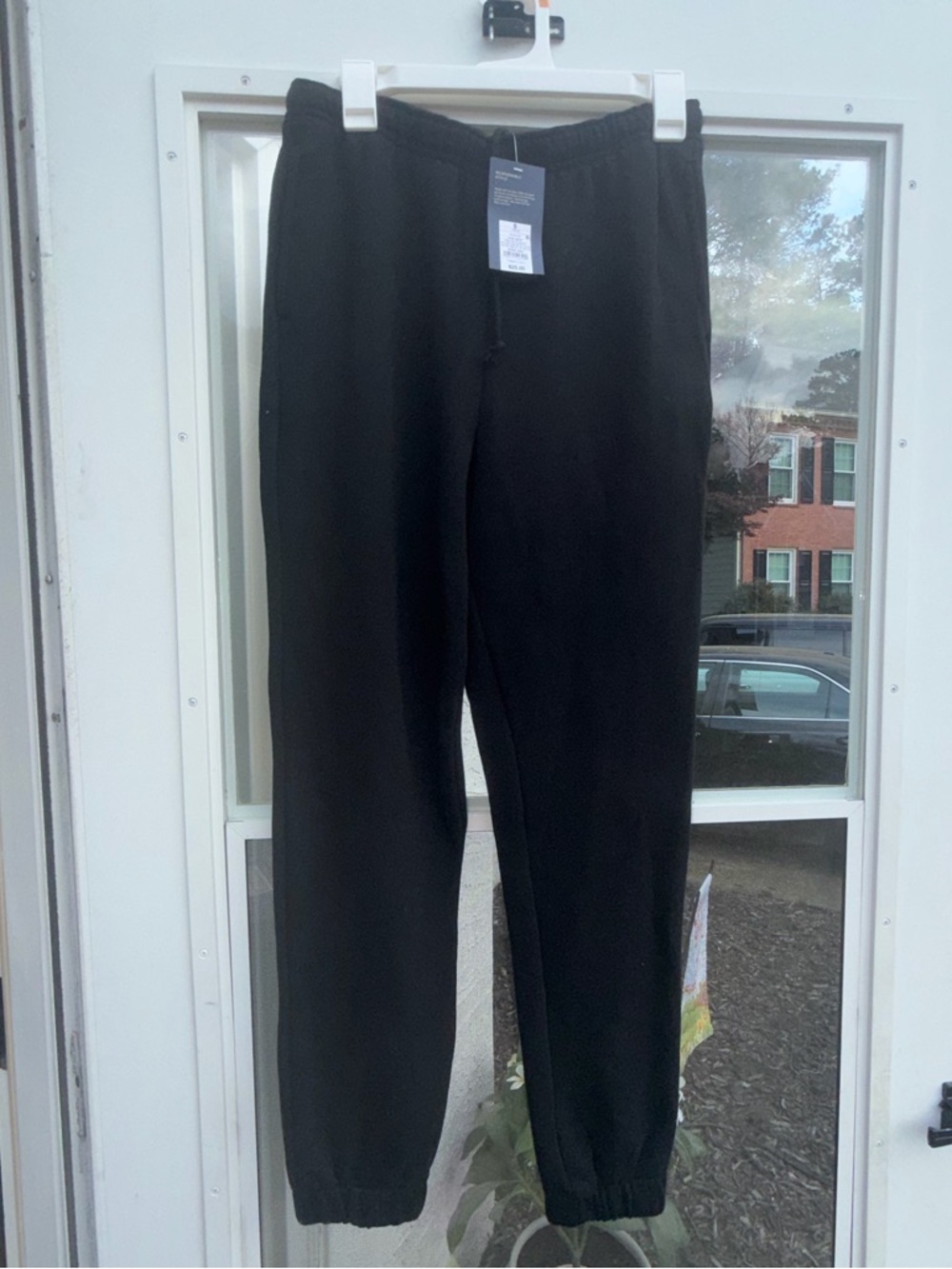 Universal Thread size small women’s black jogger pants BNWT